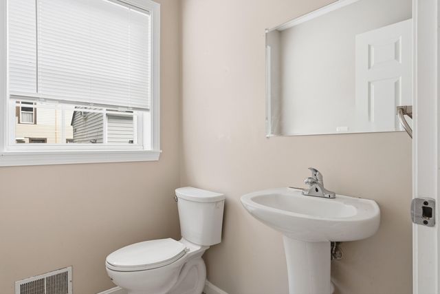 254 Front Street, Manchester, NH 03102