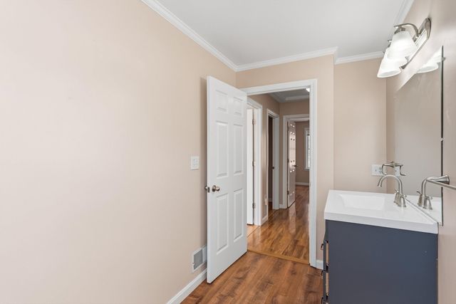 254 Front Street, Manchester, NH 03102