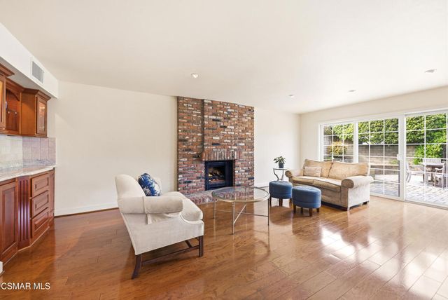 3883 Calle Buena Vista, Newbury Park, CA 91320