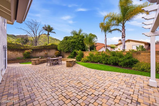 3883 Calle Buena Vista, Newbury Park, CA 91320