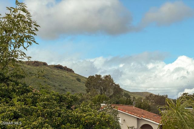 3883 Calle Buena Vista, Newbury Park, CA 91320