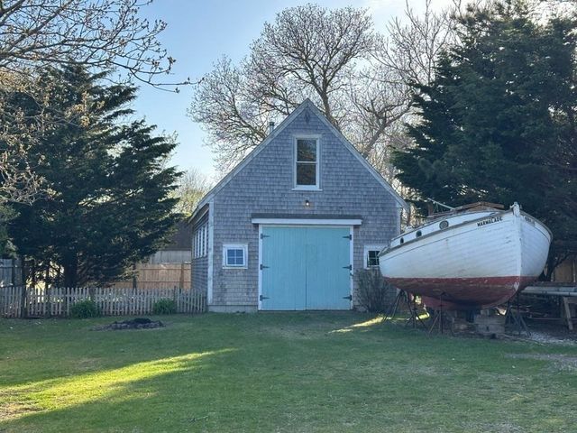 231 Mill Ln, Yarmouth, MA 02664
