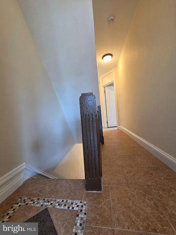 128 N 2ND ST, Reading, PA 19601