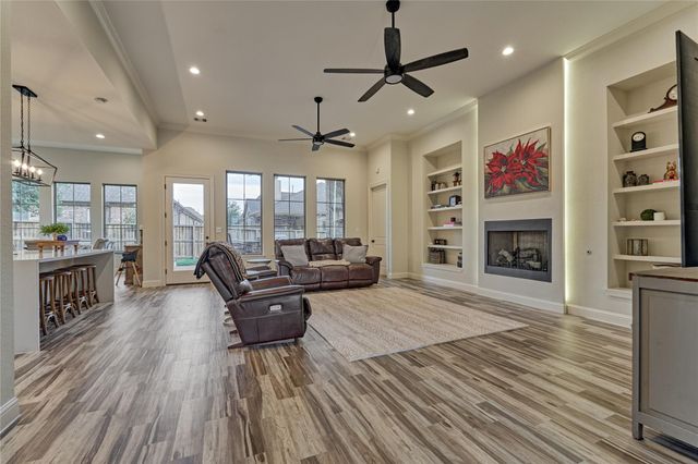 237 Blue Hill Drive, Montgomery, TX 77356