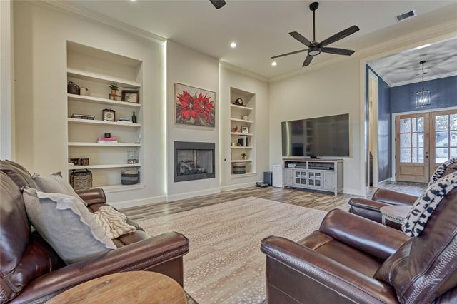 237 Blue Hill Drive, Montgomery, TX 77356