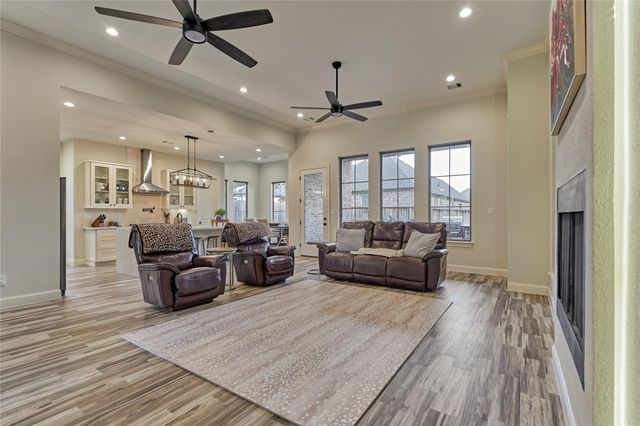 237 Blue Hill Drive, Montgomery, TX 77356