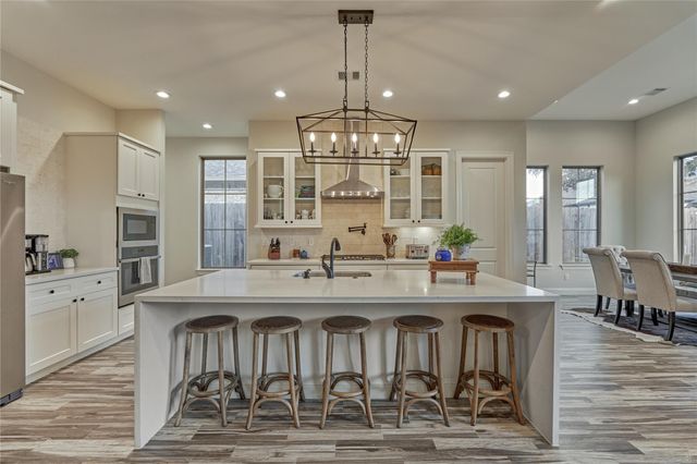 237 Blue Hill Drive, Montgomery, TX 77356