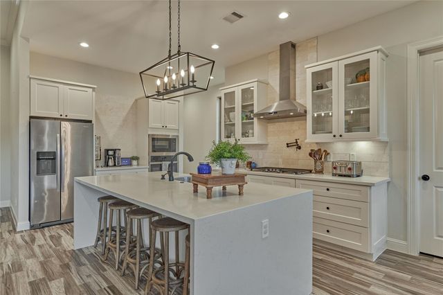 237 Blue Hill Drive, Montgomery, TX 77356