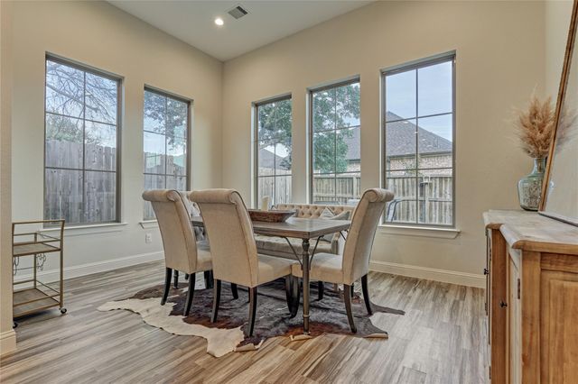 237 Blue Hill Drive, Montgomery, TX 77356