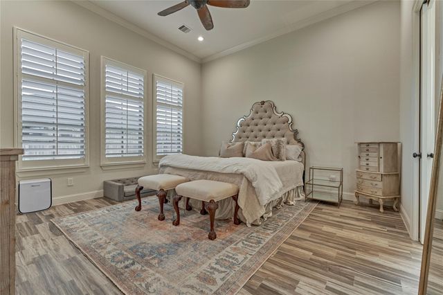 237 Blue Hill Drive, Montgomery, TX 77356