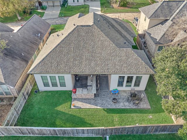 237 Blue Hill Drive, Montgomery, TX 77356