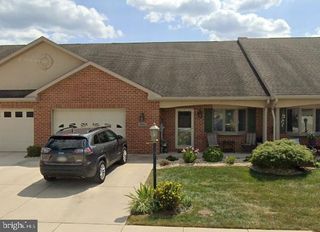 19445 SAPPHIRE DR, Hagerstown, MD 21742
