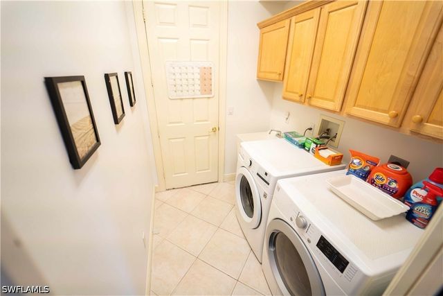 5886 Paradise CIR, Naples, FL 34110