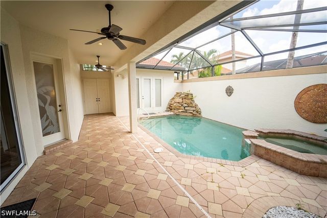 5886 Paradise CIR, Naples, FL 34110
