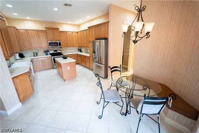 5886 Paradise CIR, Naples, FL 34110