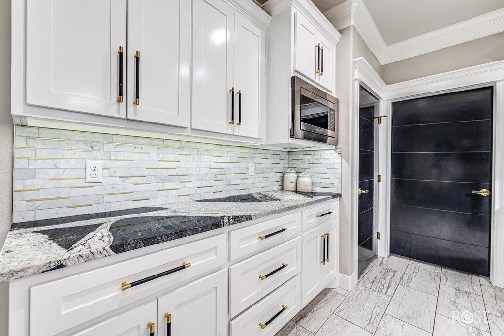 Image 9 of property listing at 4745 Karsten Creek, San Angelo, TX 76904