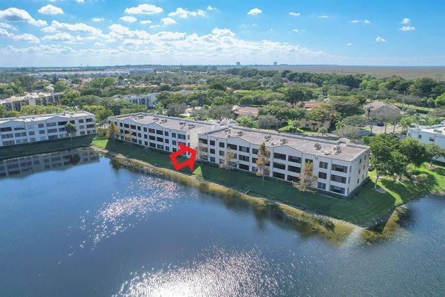 10738 W Clairmont Circle 206, Fort Lauderdale, FL 33321