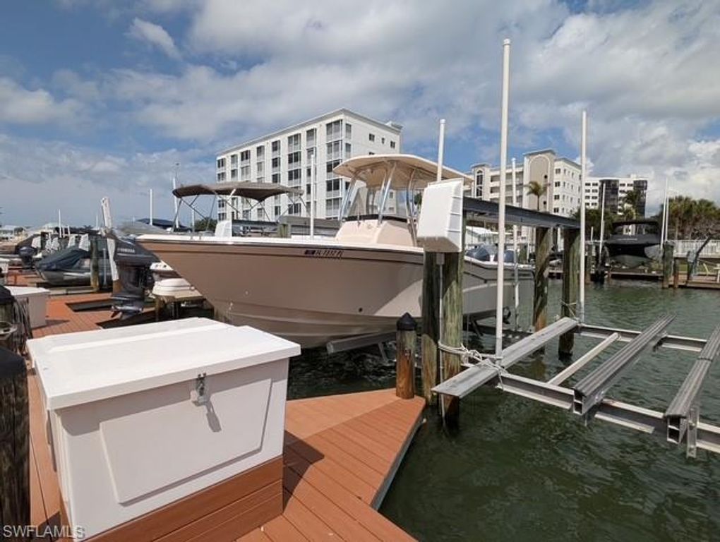 Dock #114 Bay Beach LN, FORT MYERS BEACH, FL 33931 — exterior