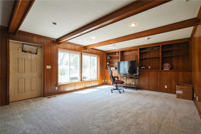 3109 Terry Drive SE, Cedar Rapids, IA 52403