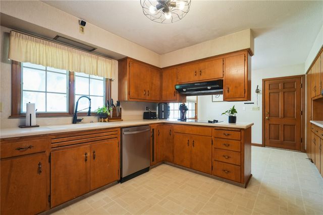 3109 Terry Drive SE, Cedar Rapids, IA 52403