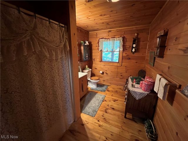 49215 Whittlesey Road, Amherst, OH 44001