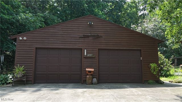 49215 Whittlesey Road, Amherst, OH 44001