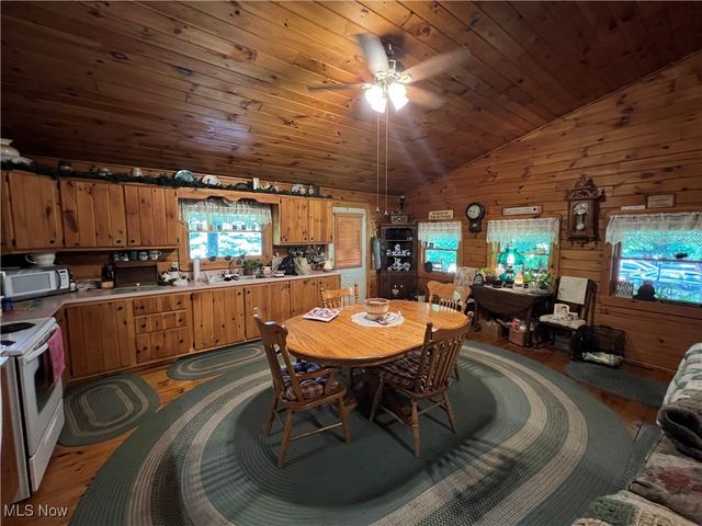 49215 Whittlesey Road, Amherst, OH 44001