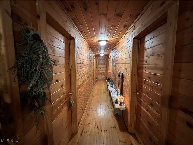 49215 Whittlesey Road, Amherst, OH 44001