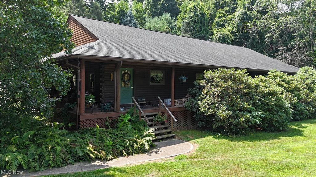 49215 Whittlesey Road, Amherst, OH 44001