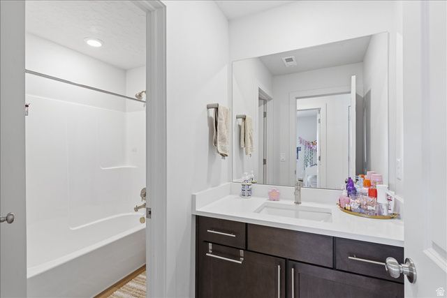 1306 E TALBOT DR, Kaysville, UT 84037