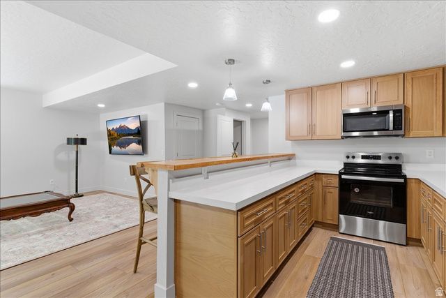 1306 E TALBOT DR, Kaysville, UT 84037