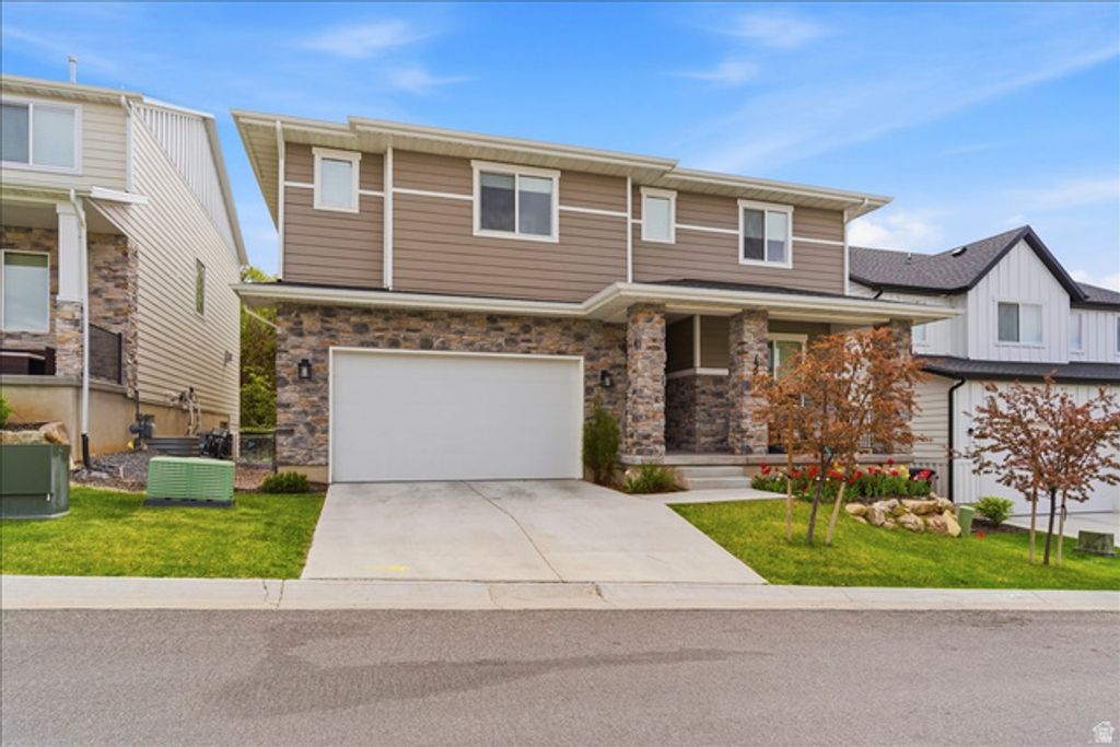 Image 2 of property listing at 1306 E TALBOT DR, Kaysville, UT 84037