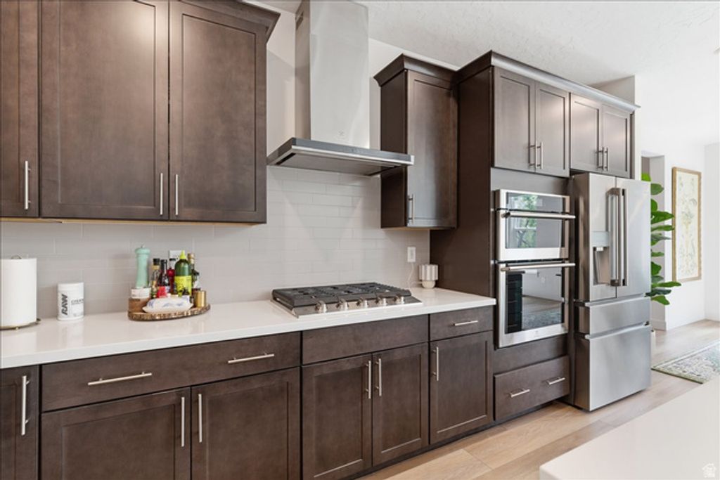 Image 13 of property listing at 1306 E TALBOT DR, Kaysville, UT 84037