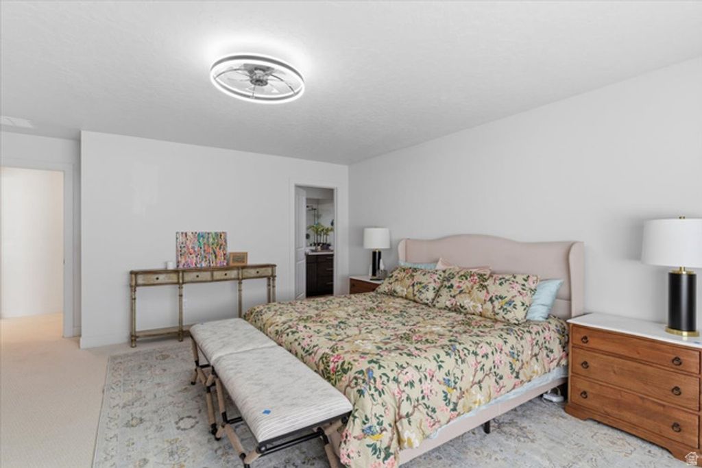 Image 21 of property listing at 1306 E TALBOT DR, Kaysville, UT 84037