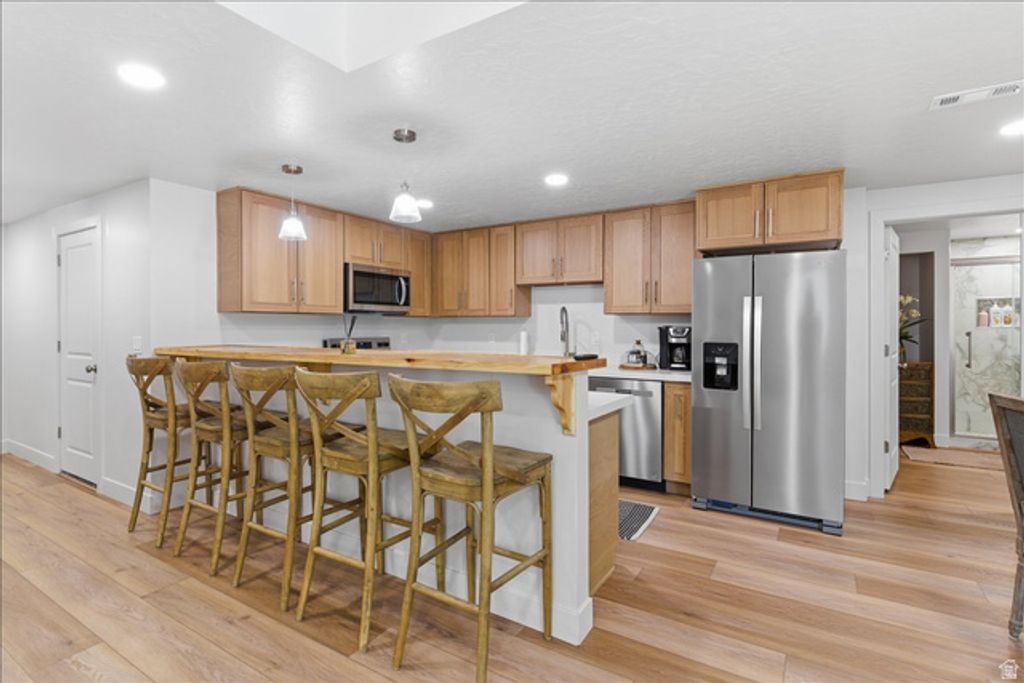 Image 32 of property listing at 1306 E TALBOT DR, Kaysville, UT 84037