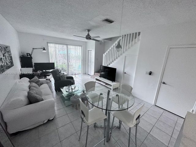 2078 Madeira Dr 0, Weston, FL 33327