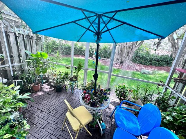 2078 Madeira Dr 0, Weston, FL 33327