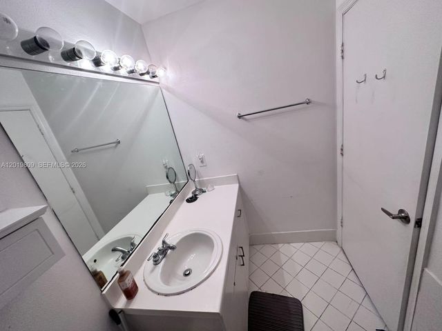 2078 Madeira Dr 0, Weston, FL 33327