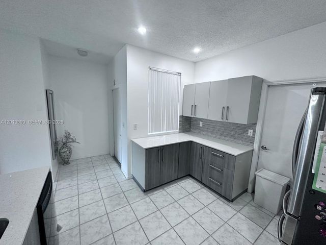 2078 Madeira Dr 0, Weston, FL 33327