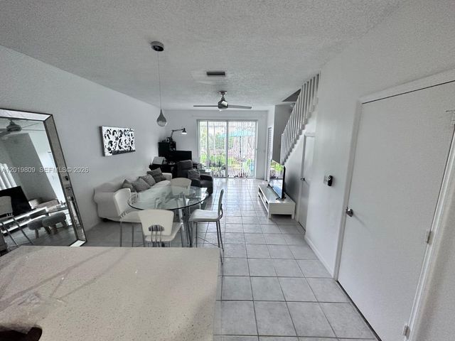 2078 Madeira Dr 0, Weston, FL 33327