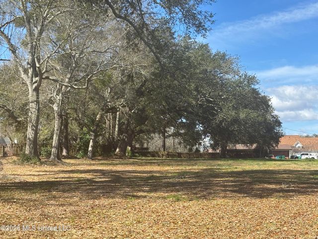 535 Kahler Street, Gulfport, MS 39507