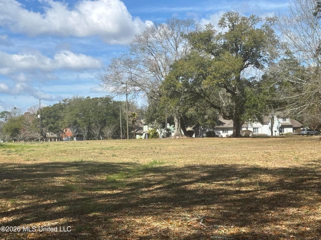 535 Kahler Street, Gulfport, MS 39507