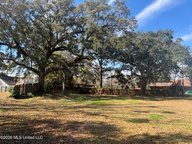 535 Kahler Street, Gulfport, MS 39507