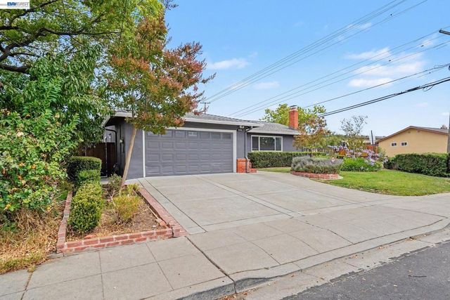998 Wagoner Dr, Livermore, CA 94550
