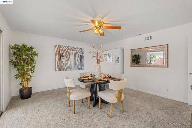 998 Wagoner Dr, Livermore, CA 94550