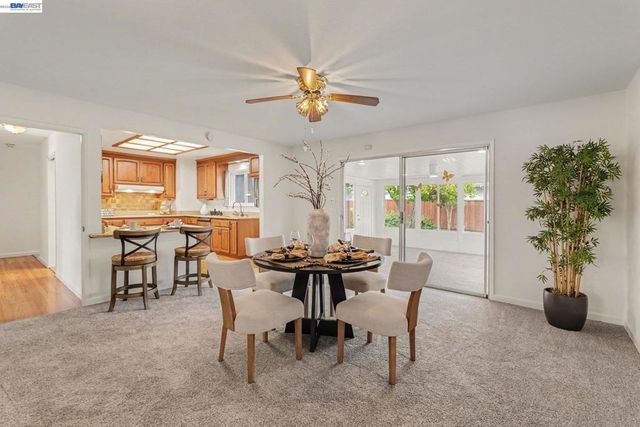 998 Wagoner Dr, Livermore, CA 94550