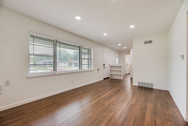 1959 Hillburn Drive, Dallas, TX 75217
