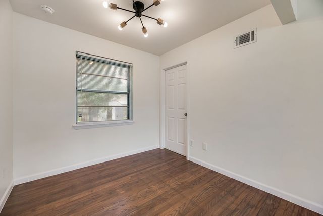 1959 Hillburn Drive, Dallas, TX 75217