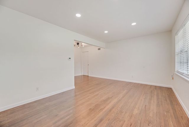 1959 Hillburn Drive, Dallas, TX 75217