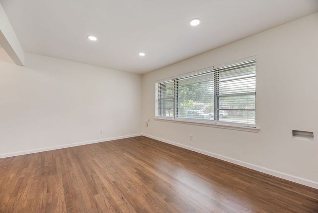 1959 Hillburn Drive, Dallas, TX 75217